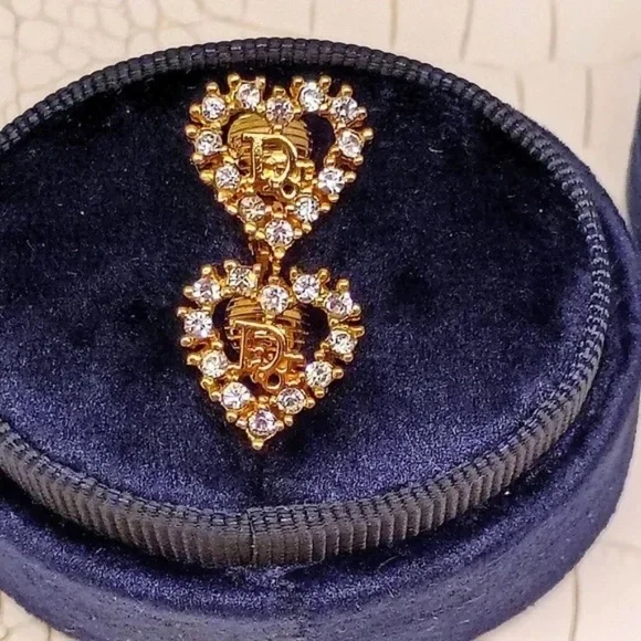 💋Christian DIOR Heart Shape Dior Logo Rhinestone Clip on - Picture 2 of 7
